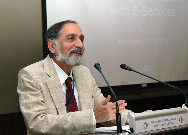 Shri Kiran Karnik